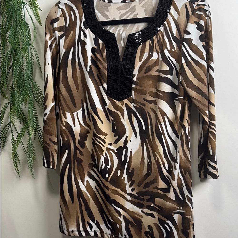 JM Collection Brown and White Graphic Blouse with 3/4 Sleeves